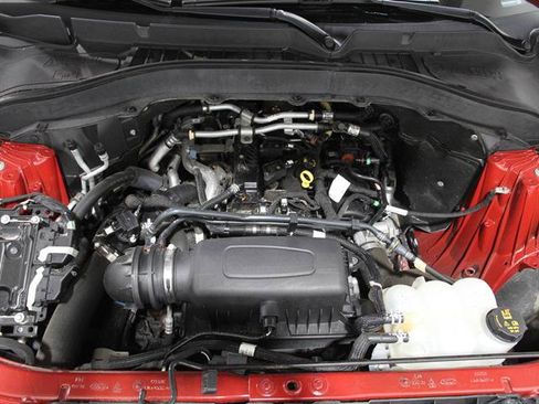 Used 2021 Ford Explorer XLT w/ Equipment Group 202A image 23