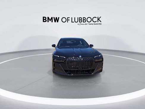 New 2026 BMW i7 xDrive60 AWD/4WD image 3