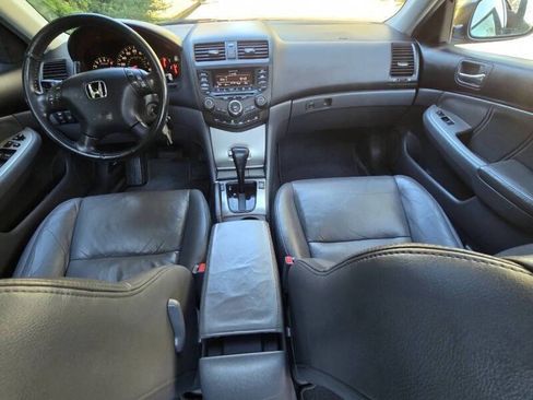 Used 2004 Honda Accord EX image 12