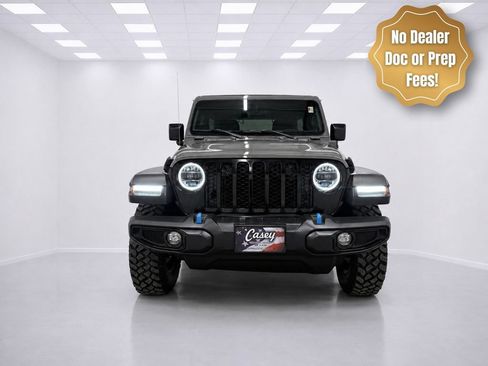 Used 2023 Jeep Wrangler Unlimited w/ Sun & Screen Package AWD/4WD image 3