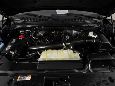 Used 2021 Lincoln Navigator Reserve w/ Cargo Convenience Package image 46