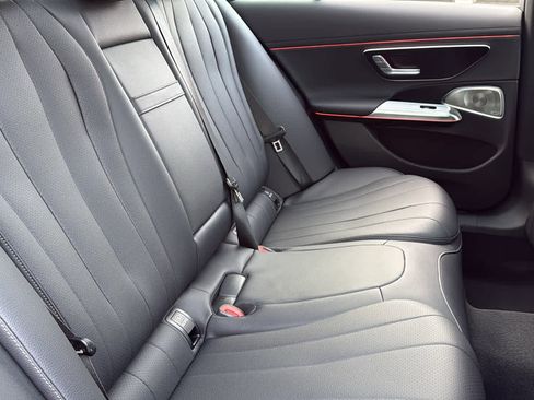 New 2026 Mercedes-Benz E 350 4MATIC Sedan image 33