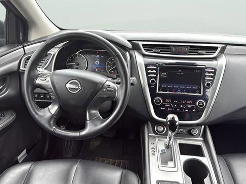Used 2024 Nissan Murano SV AWD/4WD image 9
