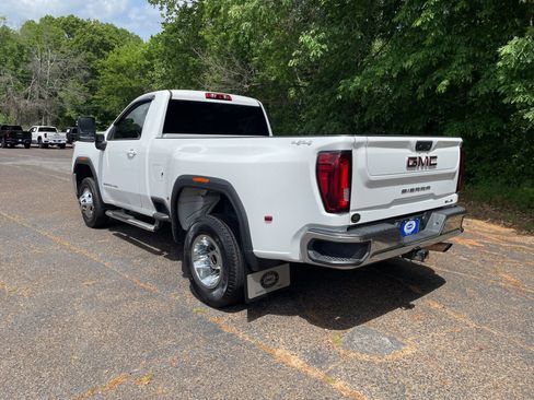 Used 2022 GMC Sierra 3500 SLE w/ SLE Convenience Package image 3