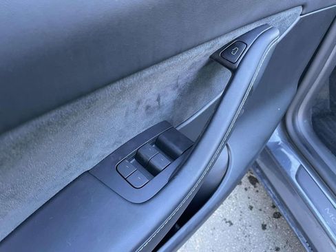 Used 2022 Tesla Model Y Long Range image 27