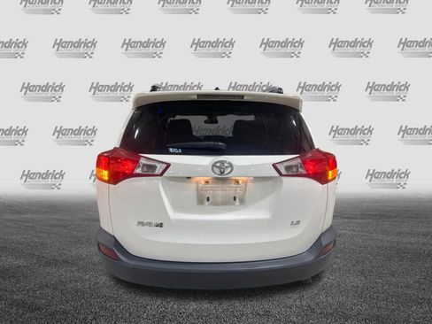 Used 2015 Toyota RAV4 LE FWD image 7