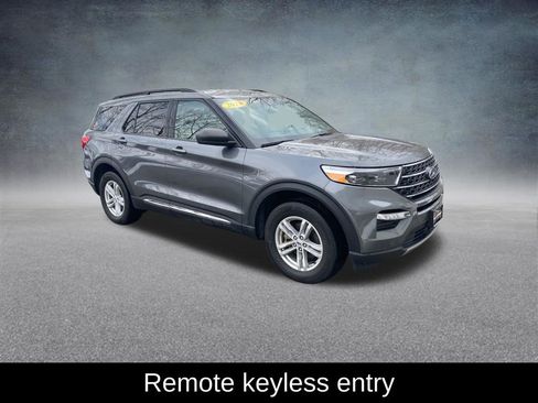 Used 2023 Ford Explorer XLT w/ Equipment Group 202A AWD/4WD image 9
