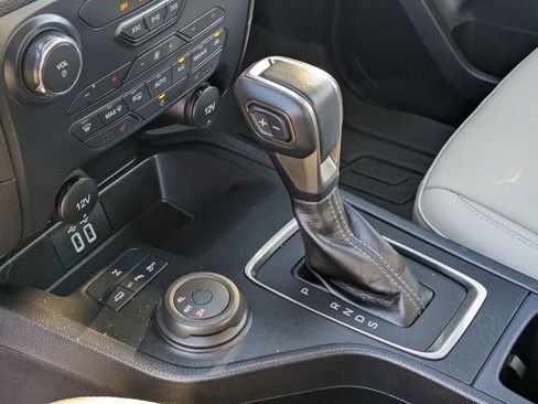 Used 2022 Ford Ranger Lariat w/ Equipment Group 501A High image 24