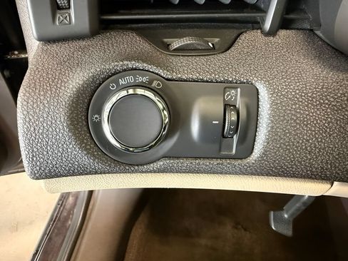 Used 2015 Chevrolet Malibu LT w/ Power Convenience Package FWD image 15