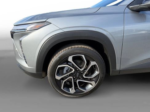 New 2026 Chevrolet Trax RS w/ Sunroof Package image 9