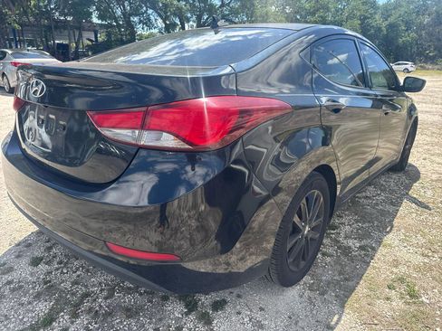 Used 2014 Hyundai Elantra SE w/ Option Group 02 image 4
