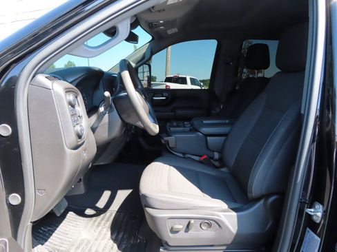 Used 2024 Chevrolet Silverado 2500 Custom w/ Custom Convenience Package AWD/4WD image 29
