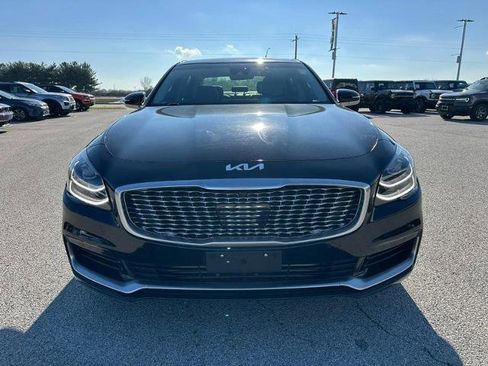 Used 2019 Kia K900 Luxury w/ VIP Package image 2