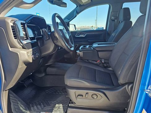 Used 2024 Chevrolet Silverado 1500 RST w/ Z71 Off-Road Package AWD/4WD image 13