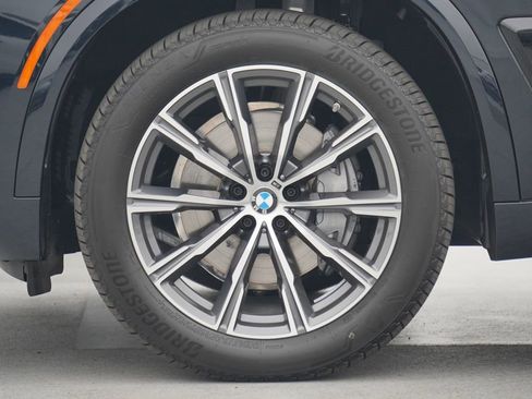 Used 2026 BMW X5 xDrive40i w/ M Sport Package image 5