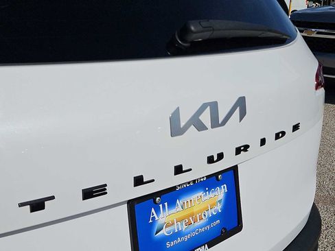 Used 2022 Kia Telluride SX w/ SX Prestige Package AWD/4WD image 11