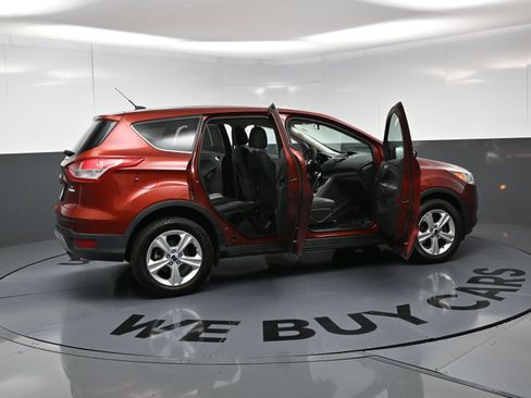 Used 2016 Ford Escape SE FWD image 25
