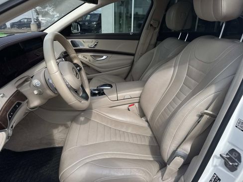 Used 2018 Mercedes-Benz S 560 Sedan image 16
