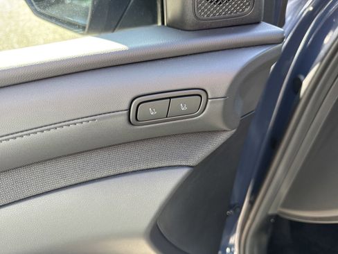 Certified 2025 Hyundai Tucson Limited image 13