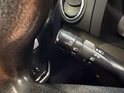 Used 2014 Toyota Tundra SR5 AWD/4WD image 25