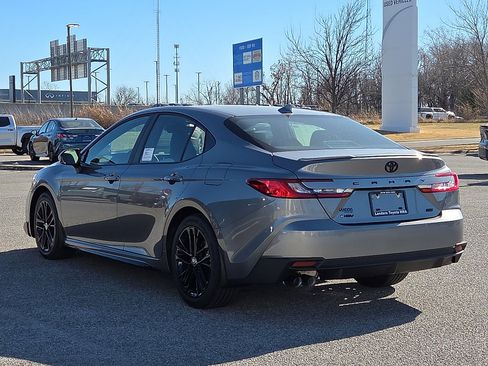 New 2026 Toyota Camry SE image 3