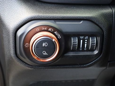 Used 2021 Jeep Gladiator Mojave w/ Auxiliary Switch Group image 43