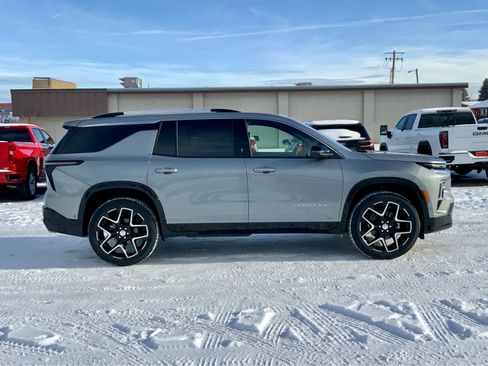 New 2026 Chevrolet Traverse High Country w/ LPO, Floor Liner Package image 6