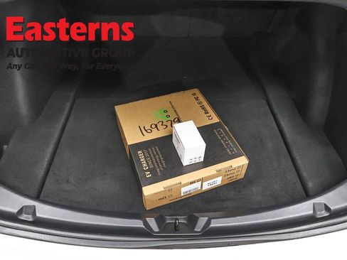 Used 2023 Tesla Model 3 Standard Range image 9