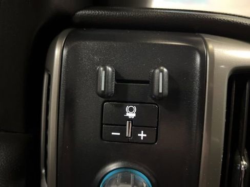 Used 2019 Chevrolet Silverado 2500 High Country w/ Duramax Plus Package image 47