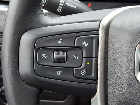 Used 2022 GMC Yukon XL Denali AWD/4WD image 24