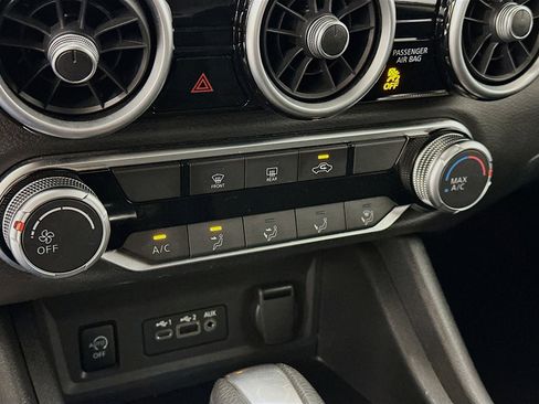 Used 2025 Nissan Sentra SV image 24