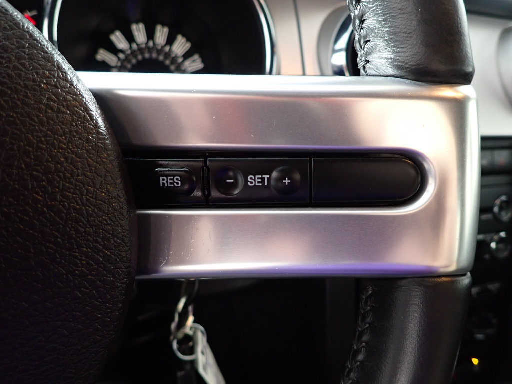Used 2008 Ford Mustang GT RWD image 3