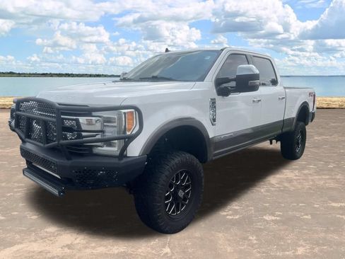 Used 2019 Ford F250 King Ranch w/ King Ranch Ultimate Package AWD/4WD image 7