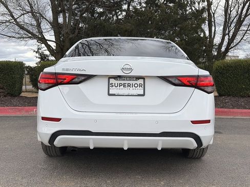 Used 2022 Nissan Sentra S image 5