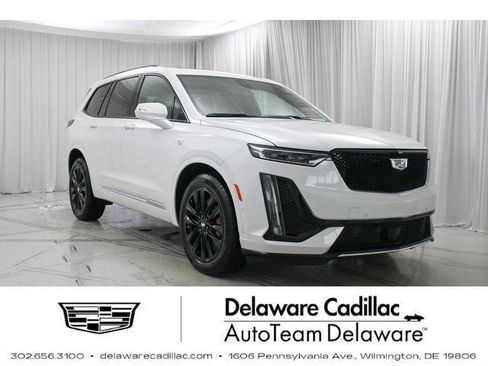 New 2025 Cadillac XT6 Sport w/ Technology Package image 1