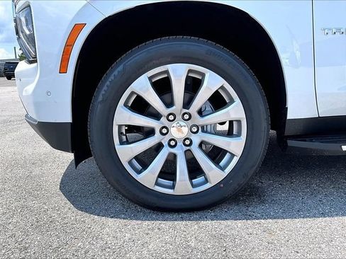 New 2026 Chevrolet Tahoe Premier w/ Sun And Tow Package AWD/4WD image 7