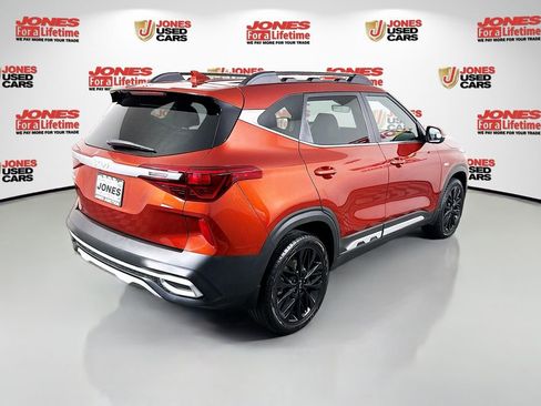 Used 2022 Kia Seltos Nightfall Edition image 16