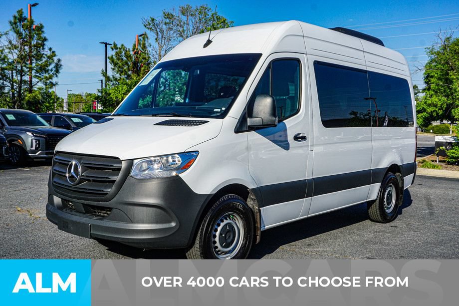 Used 2024 Mercedes-Benz Sprinter 2500 image 2