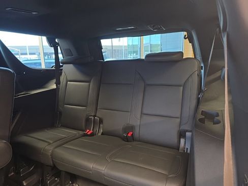 Used 2021 Chevrolet Tahoe Z71 w/ Luxury Package AWD/4WD image 51