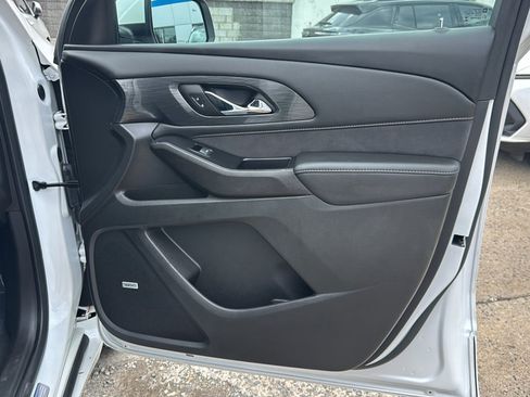 Certified 2023 Chevrolet Traverse High Country AWD/4WD image 19