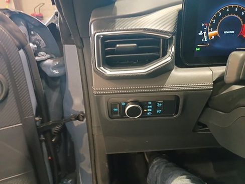 Used 2024 Ford Mustang GT Premium image 18