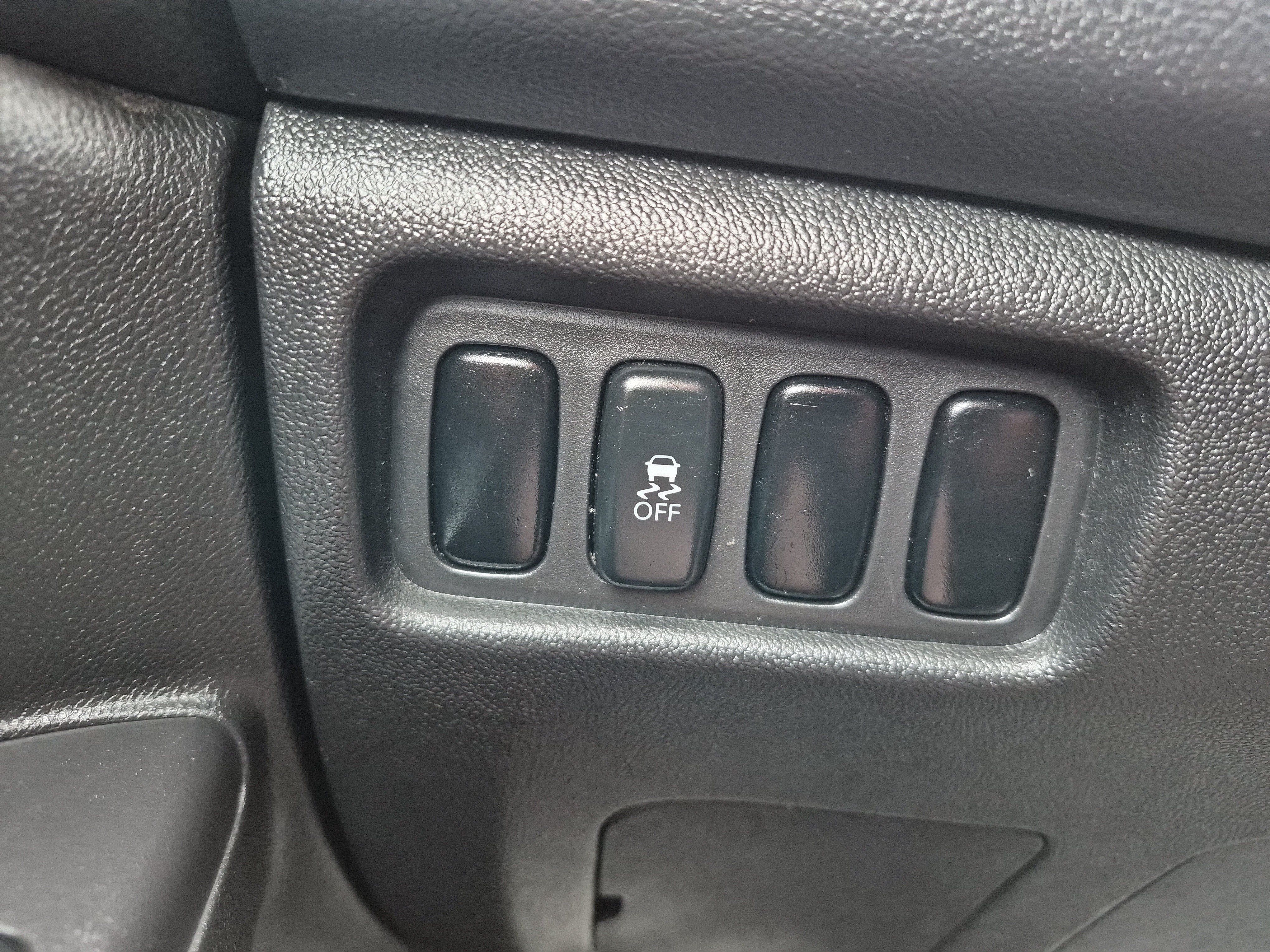 Used 2015 Mitsubishi Outlander Sport ES AWD/4WD image 15
