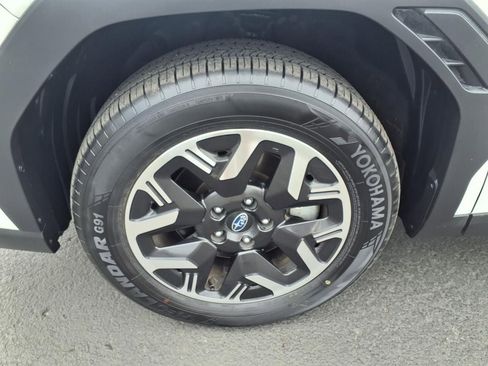Certified 2025 Subaru Forester Premium AWD/4WD image 13