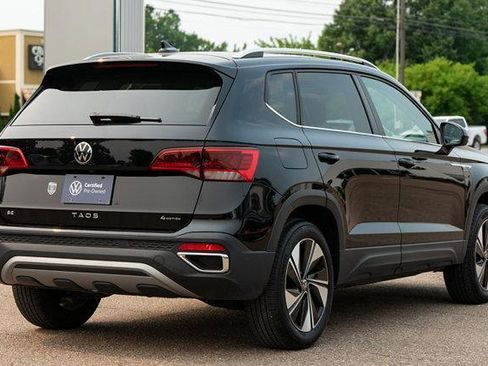 Certified 2024 Volkswagen Taos SE w/ Panoramic Sunroof Package AWD/4WD image 6
