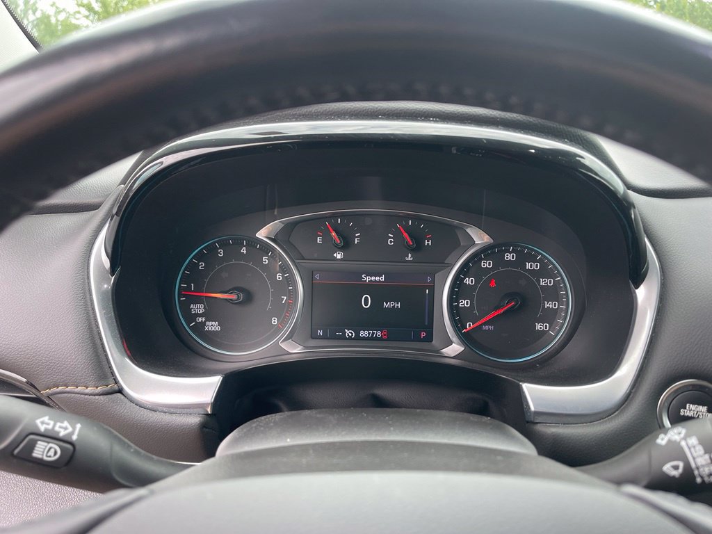 Used 2021 Chevrolet Traverse LT FWD image 9