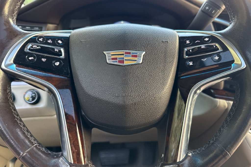 Used 2015 Cadillac Escalade ESV Luxury AWD/4WD image 30