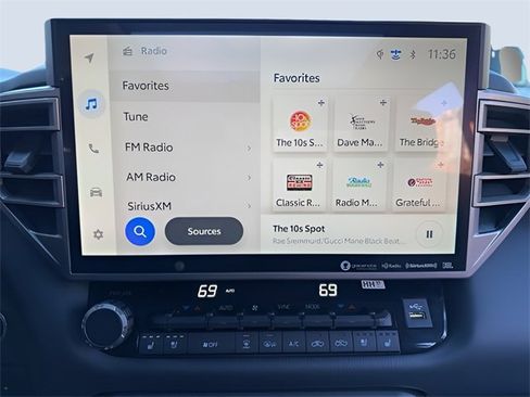 Used 2023 Toyota Tundra Limited image 18