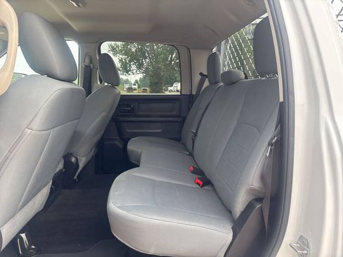 Used 2015 RAM 2500 Tradesman w/ Chrome Appearance Group AWD/4WD image 17