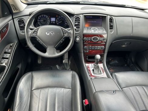 Used 2017 INFINITI QX50 2WD w/ Technology Package image 18