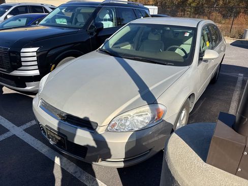 Used 2008 Chevrolet Impala LT image 1